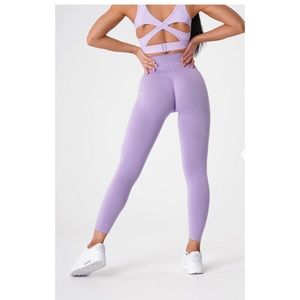 NVGTN LILAC SEAMLESS LEGGINGS